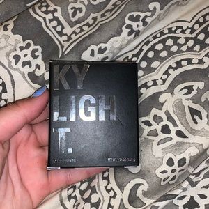 Kylie Highlight